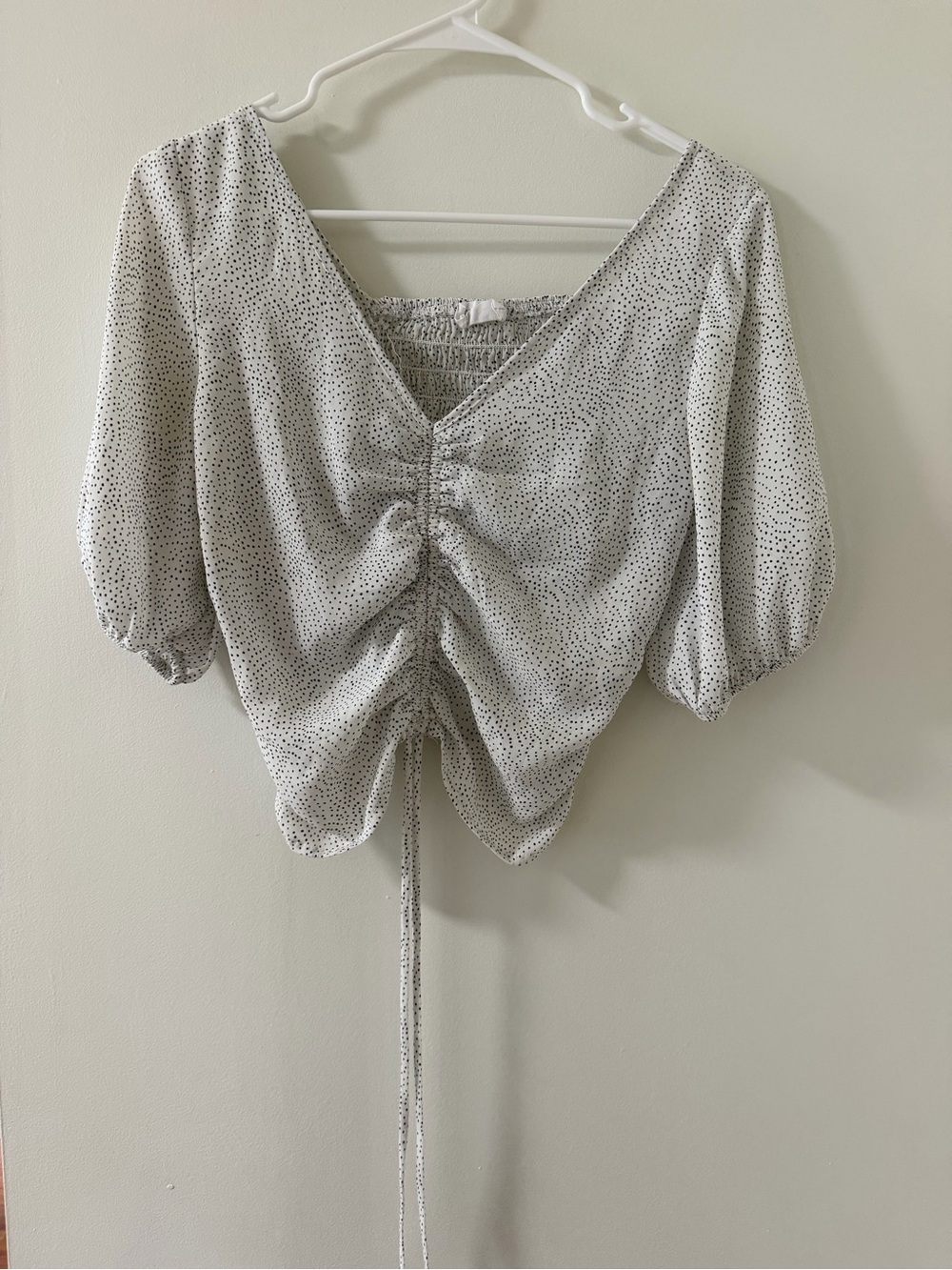 Sienna Sky White Dot Ruched Tie-Front Puff Sleeve Top